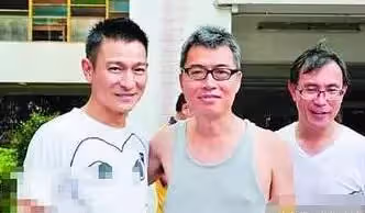 61歲劉德華和47歲林志穎同學聚會照曝光,差別太大,恍如隔代人啊!