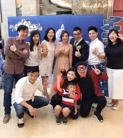 61歲劉德華和47歲林志穎同學聚會照曝光,差別太大,恍如隔代人啊!