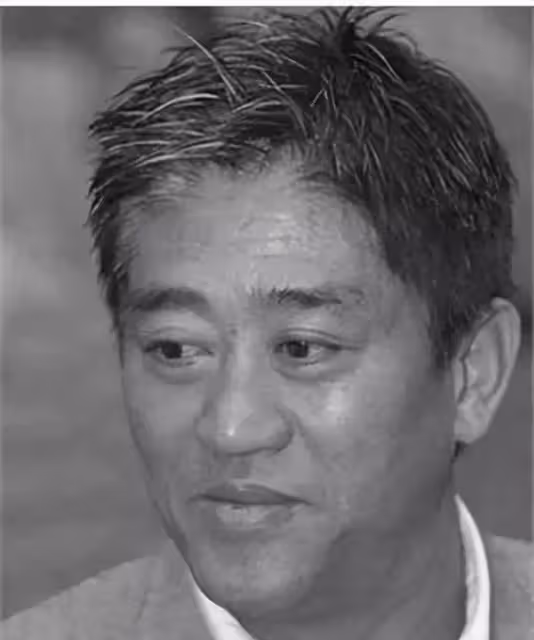 19年過去了,說要幫柯受良養妻兒的劉德華曾志偉,履行承諾了嗎?