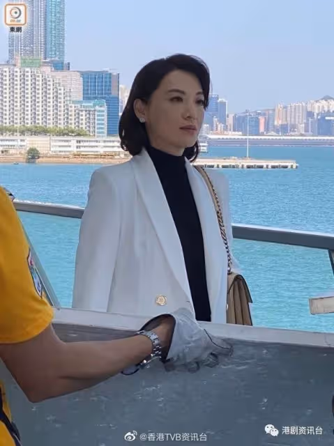 丁父憂︱陳煒忍痛開工夠專業 被集郵冇Say No