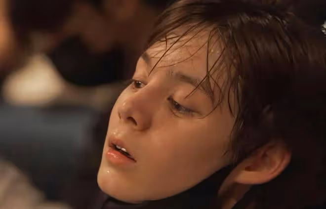 美日混血無瑕天使練習生笑顏太無敵,長大顏值進化雕像般完美側臉