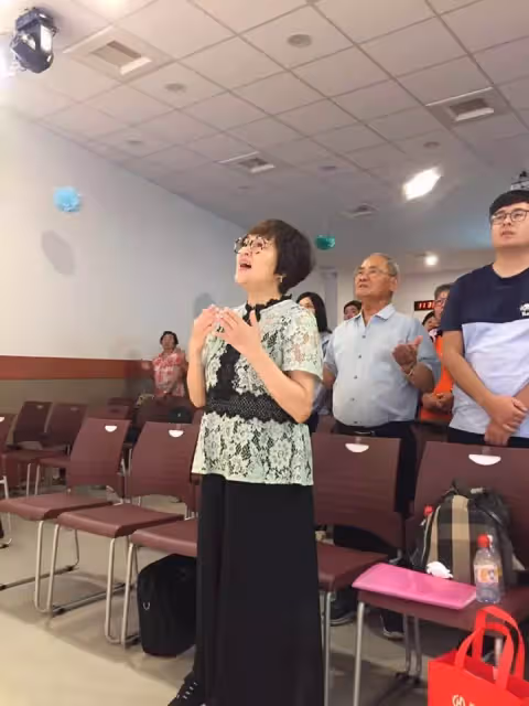 20歲嫁余天弟弟!紀寶如痛心「二兒子誤入歧途」大義滅親報警,「母愛感化下」她欣慰:兒子重新做人!