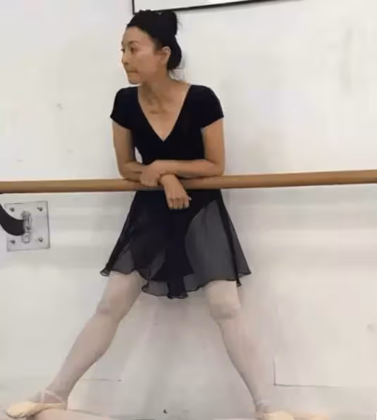 港星李賽鳳近照曝光,滿臉滄桑盡顯老態,網友:女神形象不再