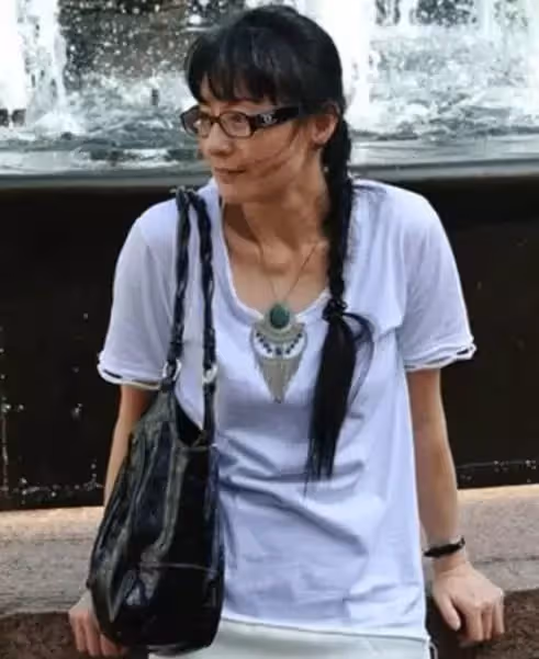 港星李賽鳳近照曝光,滿臉滄桑盡顯老態,網友:女神形象不再
