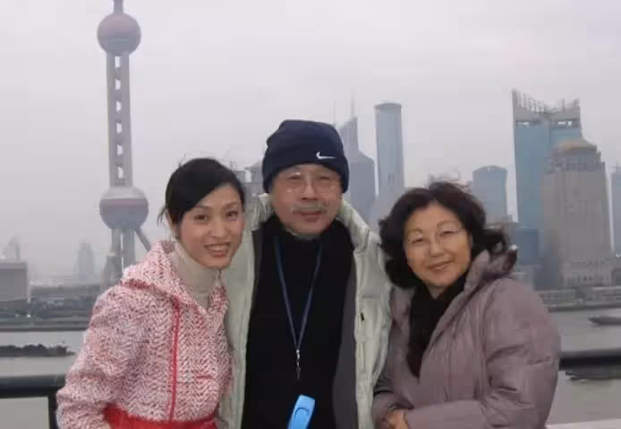 54歲陳法蓉曝近況變80歲老奶奶？和86歲老父相依為命，常帶父出遊，至今單身，笑言：我一個人過得很好！