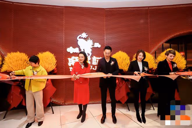 汪小菲近況堪憂！張蘭曝其連關4家店月虧200萬，每天幫員工搶雞蛋