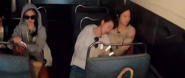 小S初中藝術照曝光,臉型比姐姐精緻流暢,但氣質相差還是蠻大的!