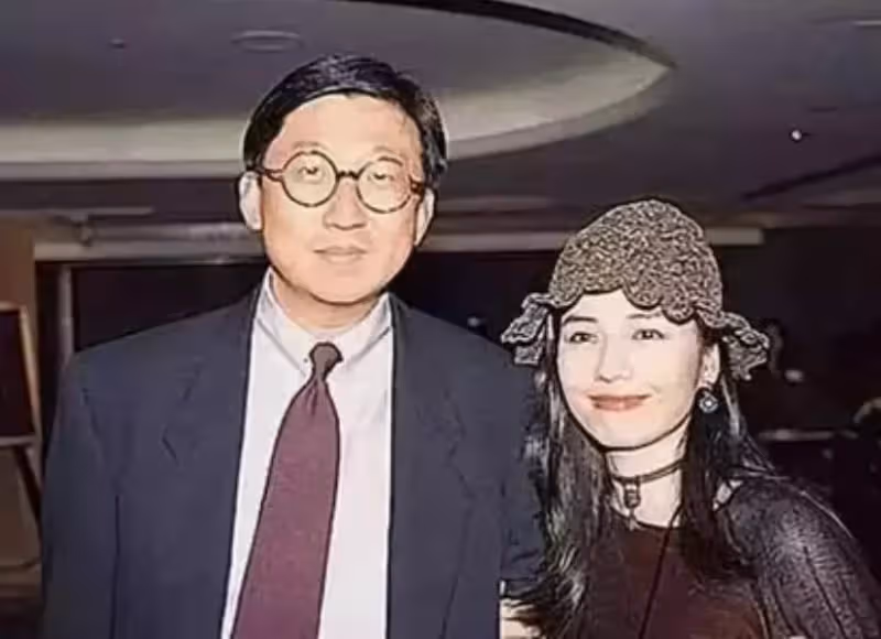拒絕劉德華成龍追求!她「獨愛平凡尪」巔峰期結婚息影 47歲為他「守寡16年」至今無兒無女