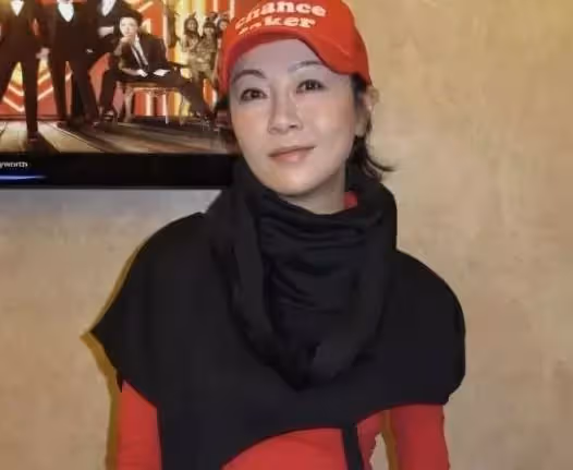 「短髮女神」袁潔瑩罕見現身,身材消瘦體重不足80斤,至今單身,網友:可惜了曾經這麼好的姑娘