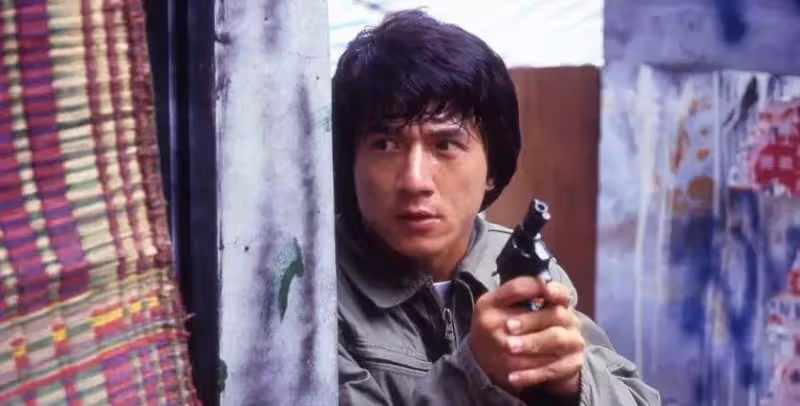 29年前,成龍和洪金寶的功夫對決,創造了兩部經典,卻輸給周星馳!