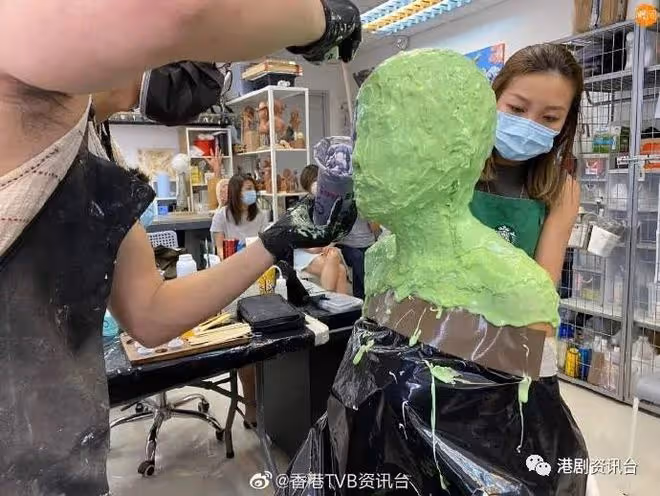 被伍姑娘掌摑大叫舒服！TVB新晉小花無意重組女團