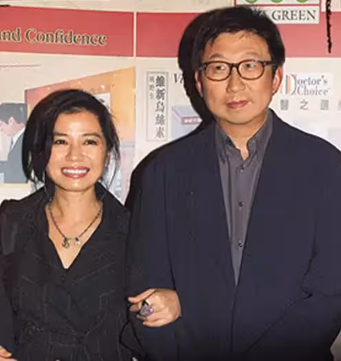 拒絕劉德華成龍追求,她「獨愛平凡尪」巔峰期結婚息影 47歲為他「守寡16年」至今無兒無女