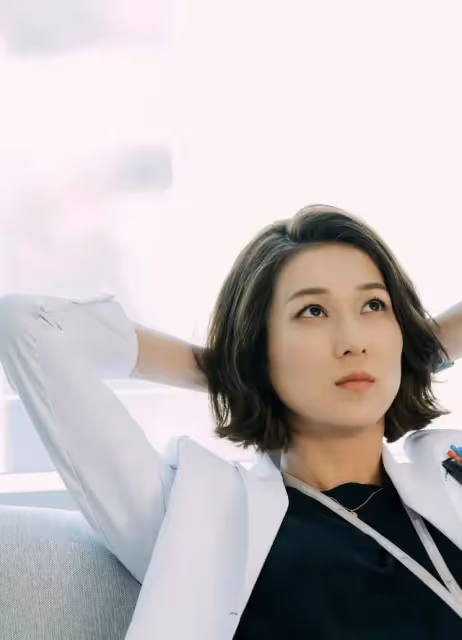 38歲鍾嘉欣懷三胎,曾是TVB五大花旦之一,提名14次視後均陪跑