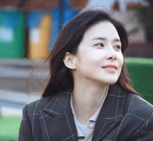 李寶英:搭檔李鍾碩再度翻紅,35歲嫁給池晟,結婚7年恩愛如初