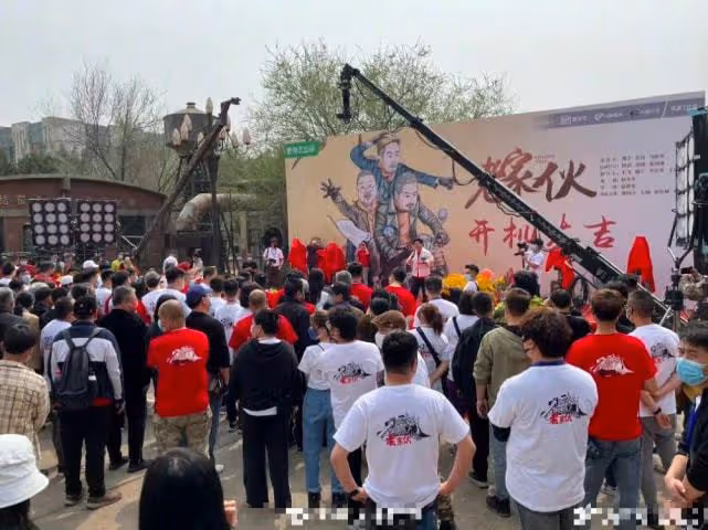 鐵三角時隔多年再合作,女演員和劇名都是驚喜,還未播出就火了!