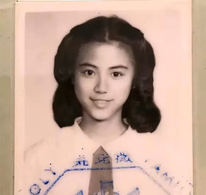 昔日「艷星」陳雅倫曝近況，定居廣州至今未婚，情史豐富得像本書