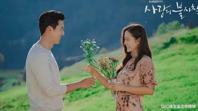 玄彬和孫藝珍喜結連理,婚戒款式經典時尚,也是拿破崙皇后的最愛