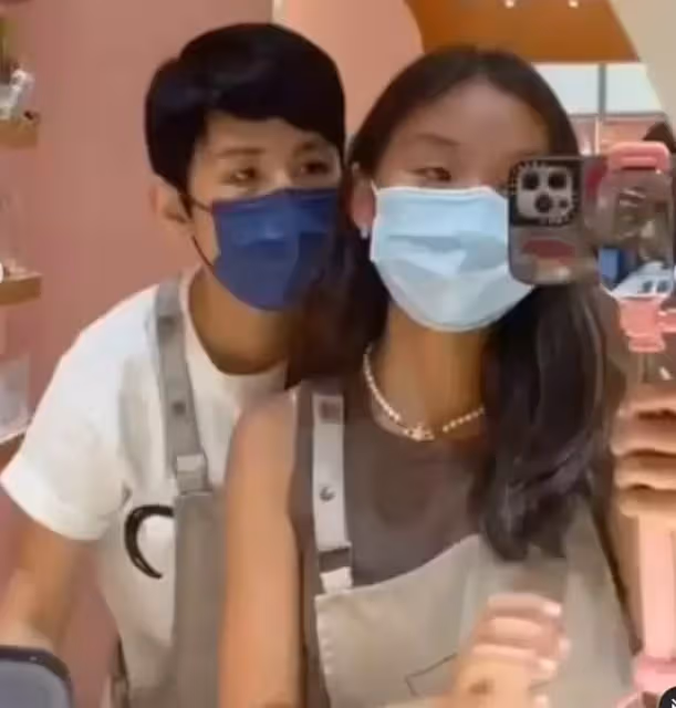 吳君如罕曬家庭照,邀請女兒客串電影,給100元紅包片酬,15歲陳是知氣質出眾