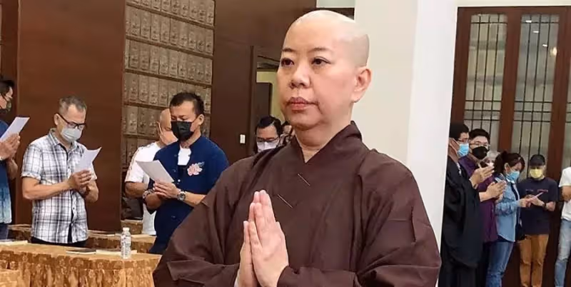 55歲歌后出家三個月後近況曝光！召集好友開演唱會，目標750萬元