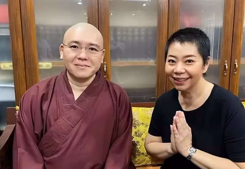 55歲歌后出家三個月後近況曝光!召集好友開演唱會,目標750萬元