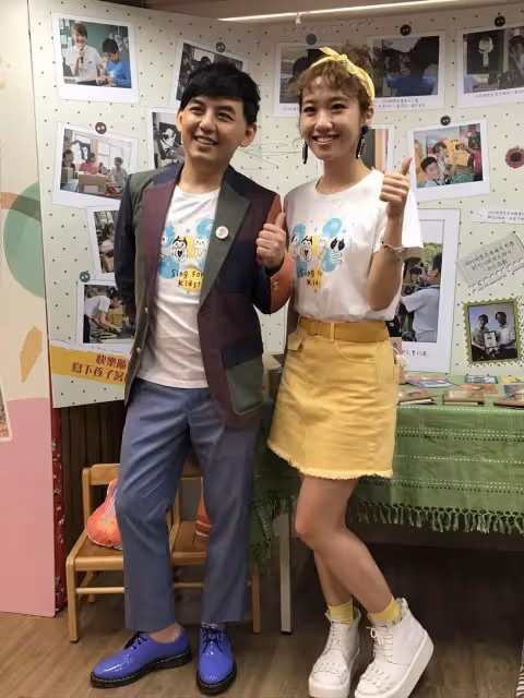 Lulu下跪道歉!張小燕「罕見擺臭臉」黃子佼忙打圓場 原因曝光「犯演藝圈大忌」網議論:太誇張