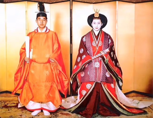 美智子結婚63年了,她的婚禮是皇室首次電視轉播的,即傳統又西式