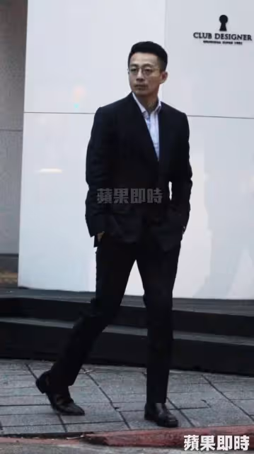 瘦回瓜子臉!大S現身東區「圓圓臉變尖了」仙氣飄出來 曾腫到79公斤「坦言故意變胖」眼眶都濕了