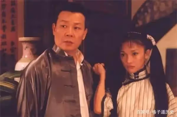 坐擁雙妻的老爺專業戶！兩個妻子住上下樓 現狀曝光直言：「來世不會再娶2個」