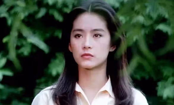 她8歲因「婉君 」成名！謝玲玲嫁豪門生5子卻遭背叛，「獲婆婆力挺」離婚分4個億：活成自己的豪門