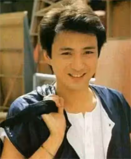 62歲湯鎮業「3個家庭6名子女」一年花費500萬撫養費「坦言對私生子最為愧疚」現跑商演養家