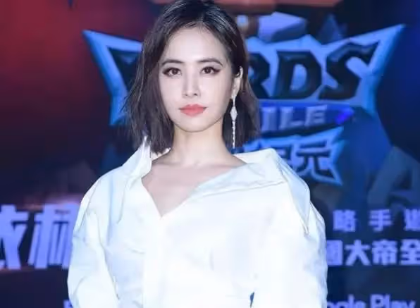 蔡依林:曖昧周杰倫輸給侯佩岑,倒貼錦榮6年被嫌矮,41歲仍單身:別把別人給的幸福擺在第一位