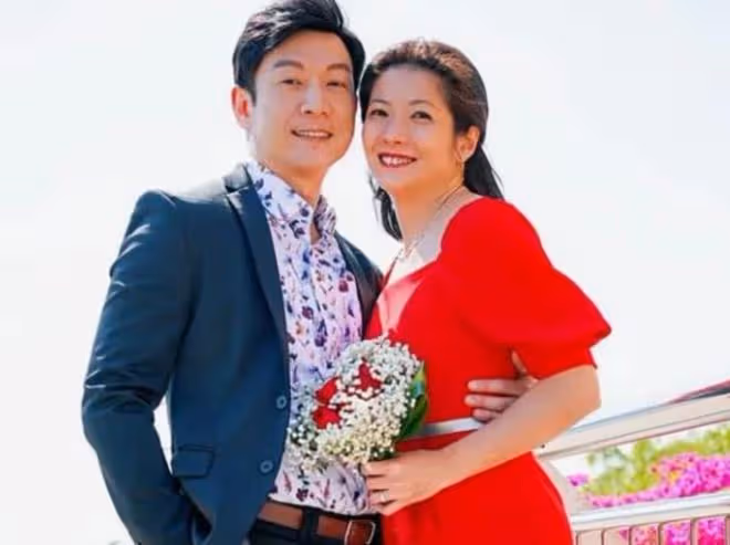又一女星嫁初戀！48歲胡凱欣宣布3婚，婚后冠夫姓，子女滿意繼父