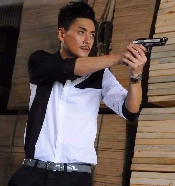 臥底劇巔峰之作!謝天華、黃宗澤演繹兩種人物魅力 網友直呼帥爆了!