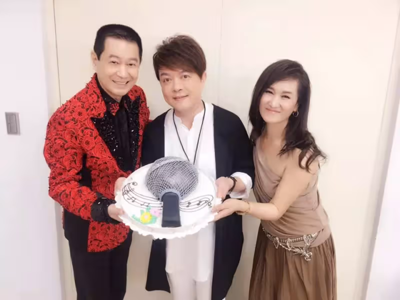 才熬風波謀復出！翁立友開直播「左臉詭異抽搐」親口坦承病況　醫師一看「劈頭罵是絕症」當場嚇傻