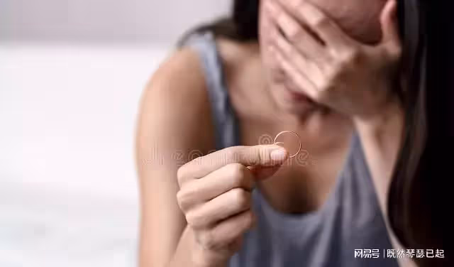 老公嫌棄我只會哄孩子逼我去上班,上班兩年後我提出離婚