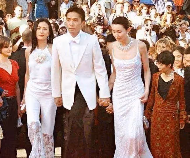 4天拍攝完成,200多位明星零片酬出演,周星馳從此之後成為星爺