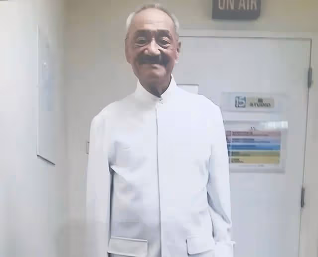 突傳死訊!香港知名老戲骨在醫院安詳離世,年近90歲仍在拍戲