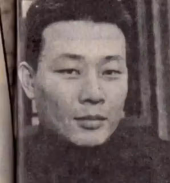 享齊人之福!66歲資深男藝人「兩老婆同住一棟樓」 一家人「和睦相處」兒子卻直言:太痛苦