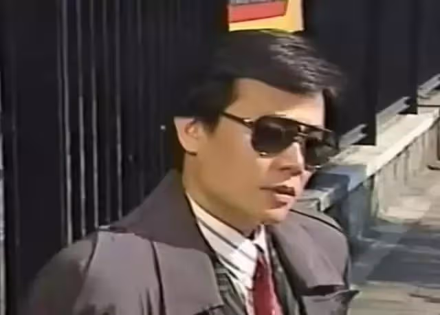 享齊人之福!66歲資深男藝人「兩老婆同住一棟樓」 一家人「和睦相處」兒子卻直言:太痛苦