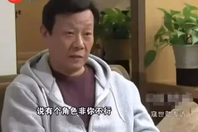 享齊人之福!66歲資深男藝人「兩老婆同住一棟樓」 一家人「和睦相處」兒子卻直言:太痛苦