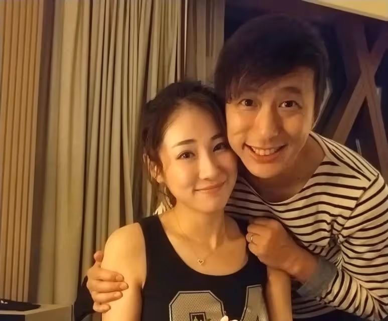 曾是港姐殺手!知名男星認出軌「背著前女友用手機調情」:我很渣 47歲大變樣「結婚5年恩愛如初」