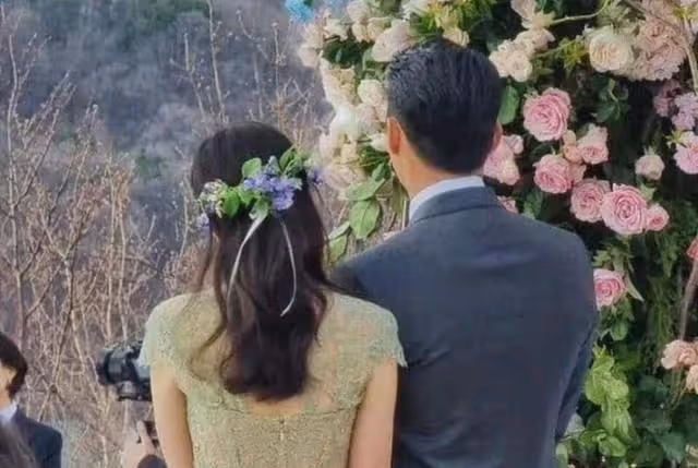 「玄彬孫藝珍甜蜜出遊」:勸你別學孫藝珍,普通女孩要早早結婚