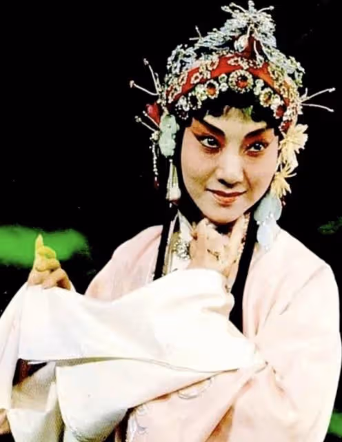 戲曲界痛失大師！81歲崑曲名家華文漪在美逝世，女兒稱其夢中離去