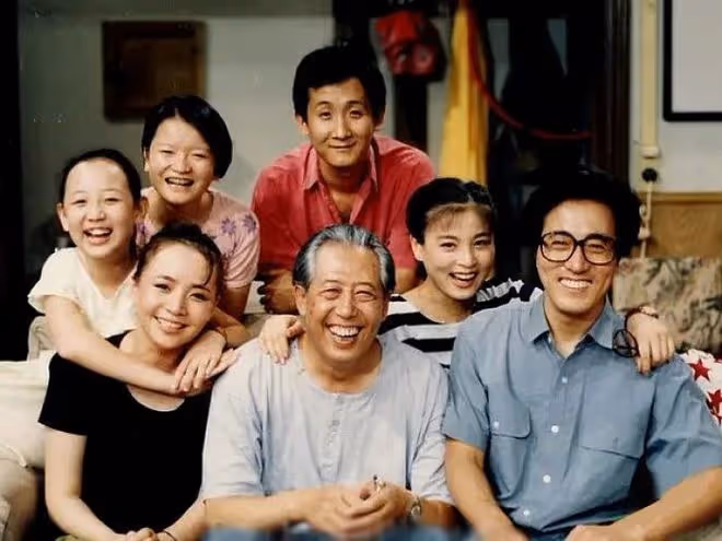 《我愛我家》幕後:英達靠忽悠騙演員拉投資,張國榮爽約成遺憾