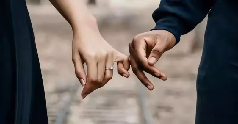 兒媳年薪二十萬，婆婆要一半生活費，兒子：媽，給我留點臉吧