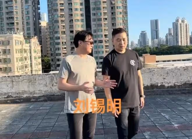 57歲劉錫明近況，長居內地讀碩士開店，已結婚稱妻子比周慧敏漂亮
