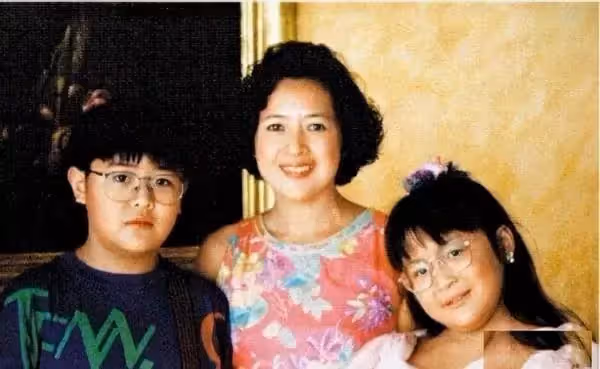 身為劉鑾雄的太子,他與風流老爸不一樣,不接班,向大學捐款5千萬!