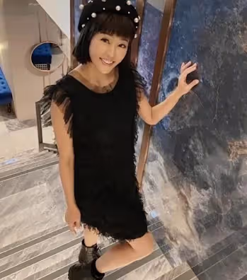 罹胃癌熬8次化療！47歲女星嘆「又再穿上手術衣」：作戰了　淚抗病魔「被5症狀圍攻」身心崩潰