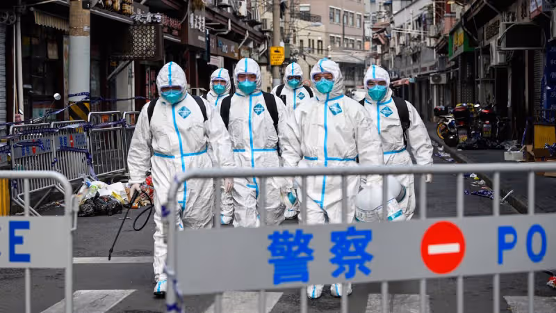 夫妻隔離受困上海！黃國倫驚曝「暴瘦13公斤」一天只吃一餐　曝緊張氛圍「國台辦緊急關切」