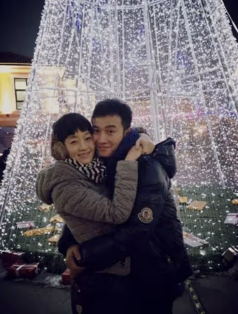 已婚玩很大！最強小三女星「深夜帶男人回家」摸腿過夜全被拍　老公也出軌「夫妻各玩各的」私下超精彩